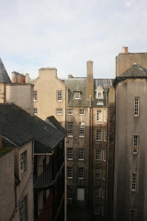 Royal Mile Budget Apartments Единбург Екстериор снимка